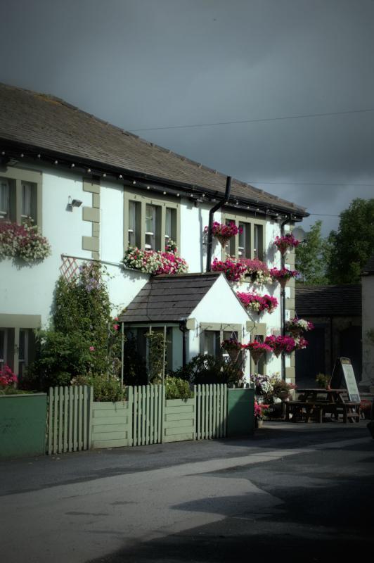 Отель The Boars Head Long Preston Экстерьер фото